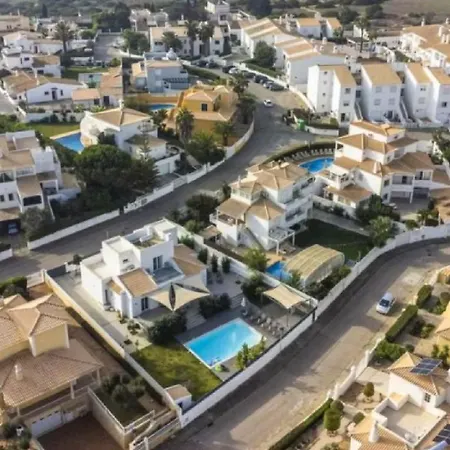 Modern Amazing Location Close To Amenities Albufeira